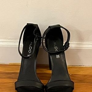 Aldo Cadaudda sandals size 9 black leather
